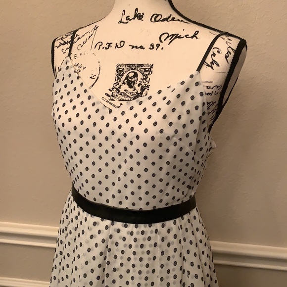 NWT 🤍🖤 SUPER CUTE Sam Edelman Sun Dress - Picture 8 of 9